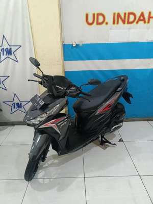 Jual bekas Cc125 HONDA VARIO ESP CBS SPORTY FI ECO 2017 BISA KREDIT,lokasi di Surabaya Kota