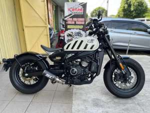 Jual bekas CFMOTO CLC 450 BOBBER ABS SC PROJECT KM 500 PUTIH PAPER REBEL VULCQN,lokasi di Jakarta Utara