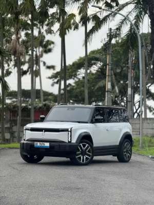 Jual bekas Chery J6 IWD 4x4 2025 Type Tertinggi Like New,lokasi di Surabaya Kota