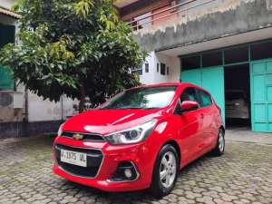 Jual bekas CHEVROLET SPARK 2018 PMK pcd jazz agya yaris brio,lokasi di Surabaya Kota