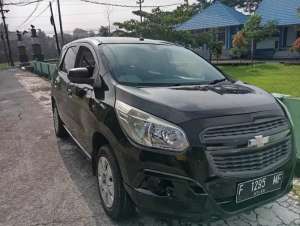 Jual bekas Chevrolet Spin Good Condition Surat lengkap pajak Om siap Mudik,lokasi di Surakarta Kota