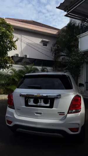 Jual bekas Chevrolet Trax Turbo Premier AT 2018 Sunroof Low KM,lokasi di Jakarta Timur