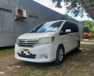 Jual bekas Ciamik terawat Serena X 2013 c26,lokasi di Jakarta Selatan