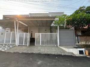 Cinere megapolitan 4kamar full furnished 5 menit ke tol desari lokasi di Depok Kota, tersedia melalui melalui situs Olx