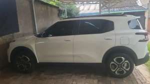 Jual bekas Citroen C3 Aircross 2024 KM Rendah,lokasi di Tangerang Selatan Kota