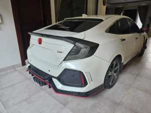 Jual bekas Civic Turbo TC CVT ES 1,5 Tahun 2018 ODO KM 19 rb Kondisi Sangat Mulus,lokasi di Makassar Kota
