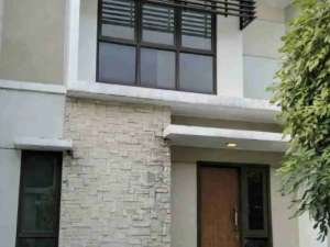 cluster burgundy Summarecon bekasi lokasi di Bekasi Kota, tersedia melalui melalui situs Olx