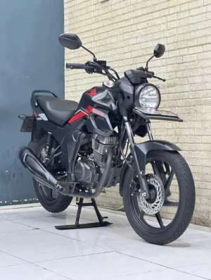 Jual bekas COCOK UNTUK HARIAN HONDA CB 150 VERZA 2024,lokasi di Malang Kota