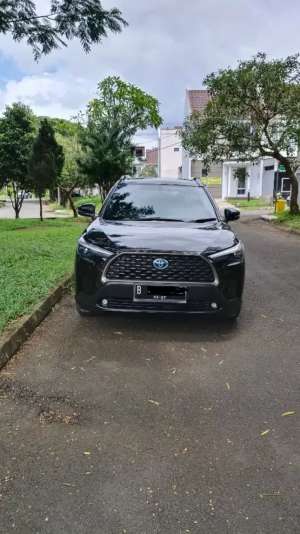 Jual bekas Corolla cross 2022,lokasi di Tangerang Kab.