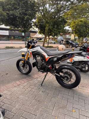 Jual bekas CRF 150 L TAHUN 2023,lokasi di Tangerang Kab.