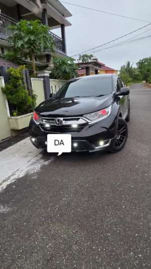 Jual bekas CRV 2.0 Gen 5 2018 Hitam,lokasi di Banjarbaru Kota