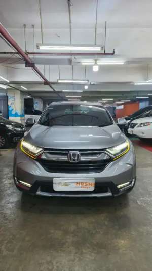 Jual bekas CRV prestige turbo 2017 silver,lokasi di Jakarta Barat