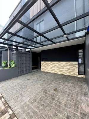 Cukup 10 Jt Pnya Rmh 3 Lt Modern Industrial 5 Menit Tol Gaplek Ciputat lokasi di Tangerang Selatan Kota, tersedia melalui melalui situs Olx