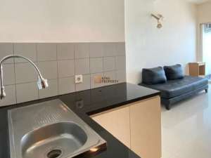 Cuma Satu 1Br 42M Condominium View Kota, Furnished Siap Huni Diatas Mall Baywalk Green Bay Pluit Greenbay lokasi di Jakarta Utara, tersedia melalui melalui situs Olx