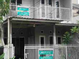 Cuman Bawa koper Sewa rumah siap huni dan fully furnished dekat kekampus telkom dan tol buah batu lokasi di Bandung Kota, tersedia melalui melalui situs Olx