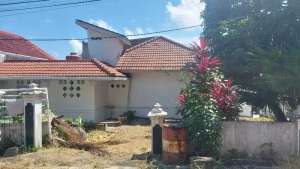 d jual cepat rumah bertanah luas d balikpapan regency lokasi di Balikpapan Kota, tersedia melalui melalui situs Olx