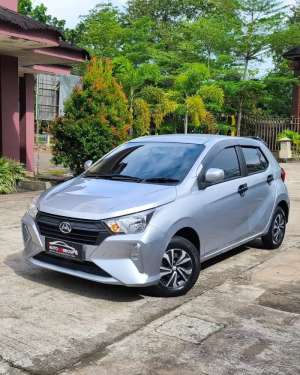 Jual bekas DAIHATSU ALL NEW AYLA SILVER TYPE M 1.0 MT 2023,lokasi di Pontianak Kota