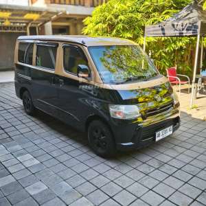 Jual bekas DAIHATSU GRANDMAX 1.3 D MT 2011 HITAM,lokasi di Sleman Kab.