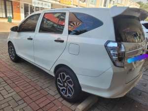 Jual bekas Daihatsu Sigra 2024 Bensin,lokasi di Jakarta Timur