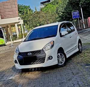 Jual bekas Daihatsu Sirion RS 2017 - Matic AT,lokasi di Jakarta DKI