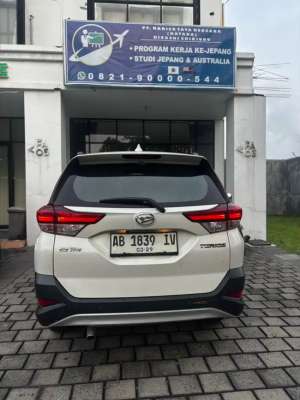 Jual bekas Daihatsu Terios 2019 Bensin,lokasi di Surabaya Kota