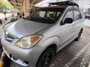 Jual bekas Daihatsu Xenia 2009 Bensin,lokasi di Jakarta Timur
