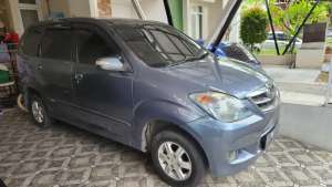 Jual bekas Daihatsu Xenia 2011 Bensin,lokasi di Bekasi Kota