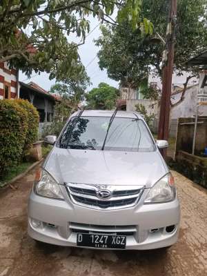 Jual bekas Daihatsu Xenia 2011 Bensin,lokasi di Bandung Barat Kab.