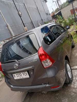 Jual bekas Daihatsu Xenia 2013 Bensin,lokasi di Tangerang Kab.