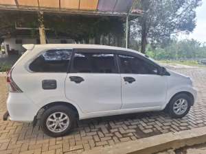 Jual bekas Daihatsu Xenia 2013 MT,lokasi di Toba Samosir Kab.