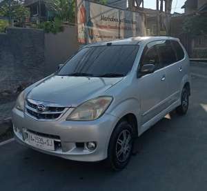 Jual bekas Daihatsu Xenia Li VVT-i 2009 bandung,lokasi di Bandung Kota
