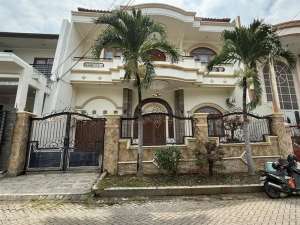 Darmo Hill Mayjend Sungkono Ciputra World lokasi di Surabaya Kota, tersedia melalui melalui situs Olx