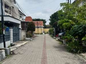 Darmo Indah Timur lokasi di Surabaya Kota, tersedia melalui melalui situs Olx