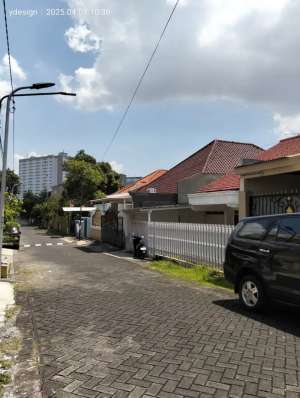 Darmo permai selatan dijual dekat HR Muhammad Mayjend sungkono lokasi di Surabaya Kota, tersedia melalui melalui situs Olx