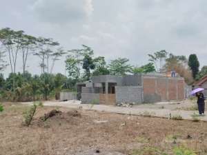 Di Jalan Kaliurang Tanah Siap Bangun Harga 300 Jt-an lokasi di Sleman Kab., tersedia melalui melalui situs Olx