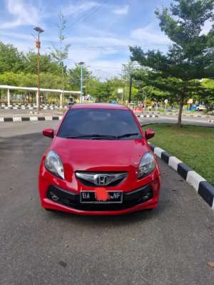 Jual bekas Di jual Brio metic CKD 2015,lokasi di Padang Kota
