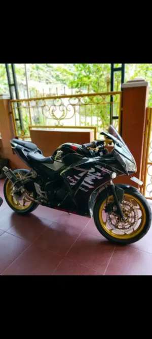Jual bekas Di jual CBR 150R,lokasi di Aceh Selatan Kab.