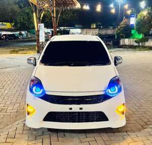 Jual bekas Di Jual Cepat Agya TRD Sportivo 1,0 Matic 2015 Km78Rb Kondisi super,lokasi di Pekanbaru Kota