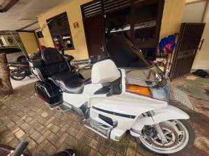 Jual bekas DI JUAL CEPATGOLDWING 1500CC,lokasi di  ,Tangerang Selatan Kota