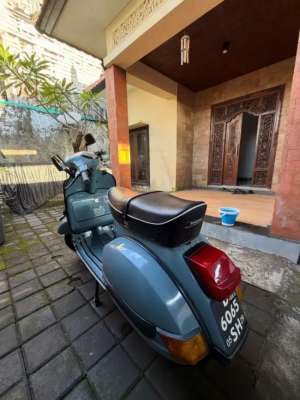 Jual bekas Di jual cepat Motor Vespa px tahun 1986 antik,lokasi di  ,Denpasar Kota