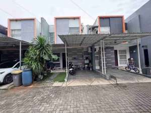Di Jual Cepat Rumah 2 Lantai Di Tunas Residence Cinere Depok lokasi di Depok Kota, tersedia melalui melalui situs Olx