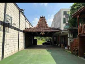 DI JUAL CEPAT RUMAH DEKAT BINTARO PARIGI PONDOK AREN lokasi di Tangerang Selatan Kota, tersedia melalui melalui situs Olx