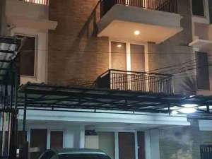 Di Jual Cepat Rumah Janur Elok Kelapa Gading Jakarta Utara lokasi di Jakarta Utara, tersedia melalui melalui situs Olx