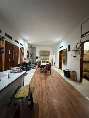 Di JualDi Kontrakan Rumah di Dalam Komplek Wisma Kusuma Indah Pd. g lokasi di Bekasi Kota, tersedia melalui melalui situs Olx