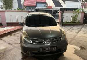 Jual bekas Di jual mobil pribadi AC dingin 3 baris sdh pakai remote,lokasi di Banjarmasin Kota
