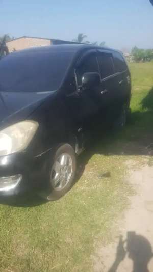 Jual bekas Di jual mobil Toyota kijang innova,lokasi di Medan Kota