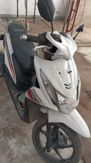 Jual bekas Di jual motor Honda beat,lokasi di Jakarta Barat