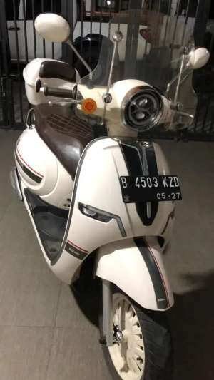 Jual bekas DI JUAL MOTOR SECOND KEEWAY -SHINY WARNA KUNING GADING,lokasi di  ,Bekasi Kota