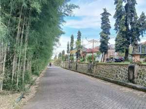 Di jual murah tanah area perumahan merjosari area kampus lokasi di Malang Kota, tersedia melalui melalui situs Olx