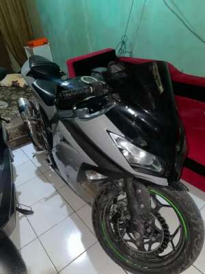 Jual bekas di jual ninja 250 fi,lokasi di Bekasi Kab.
